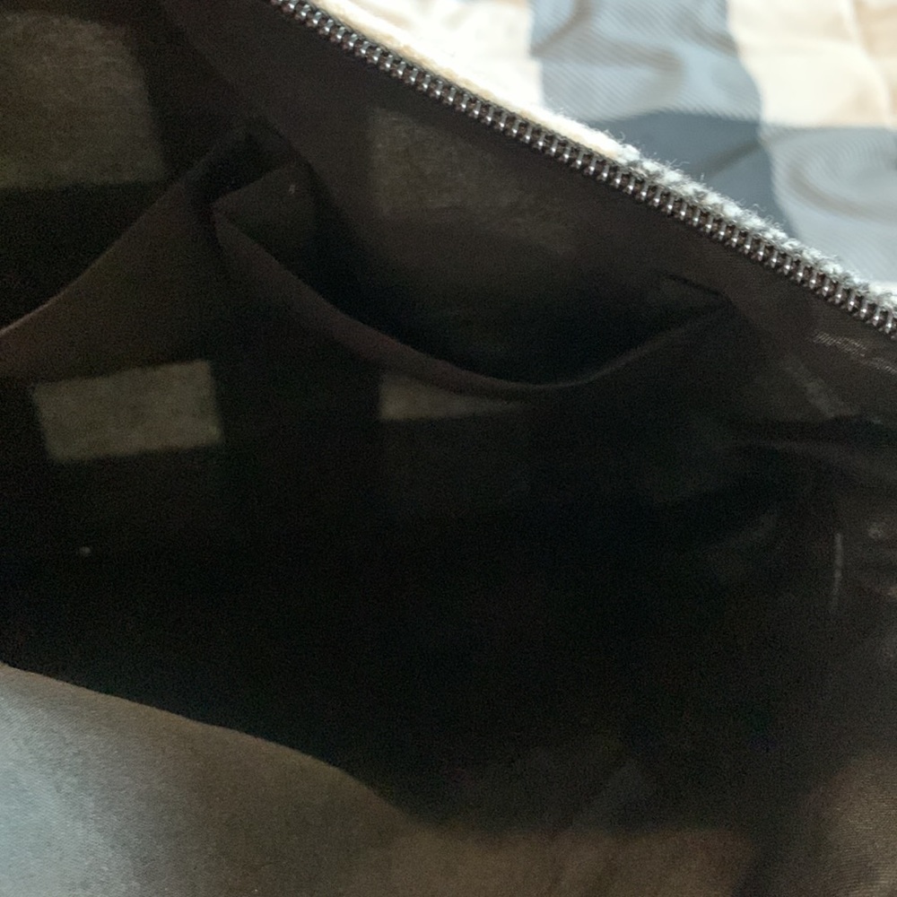 Crossbody - Picture 2 of 3